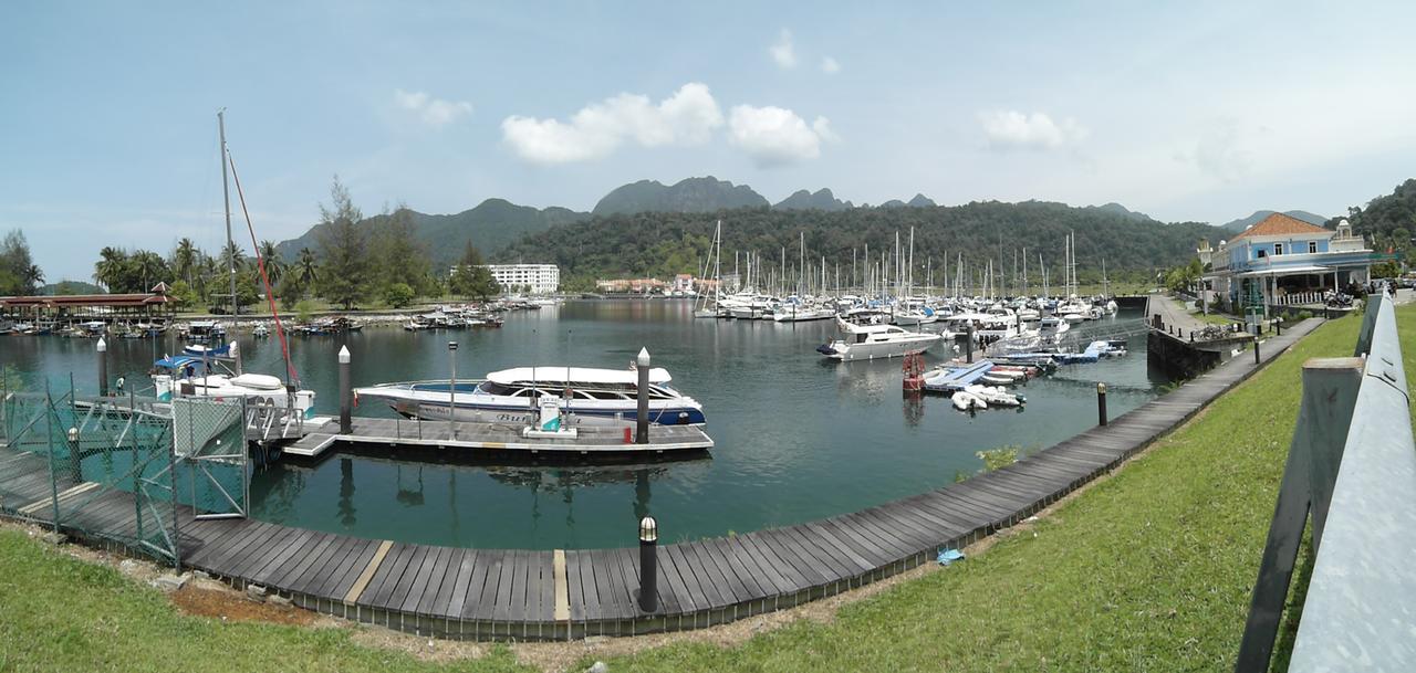 Langkawi Dormitorio Pantai Cenang  Buitenkant foto